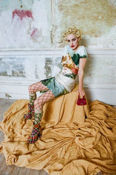 Look 27